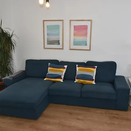 Apartment Spectacular 8 Pax/4 & Free Parking *